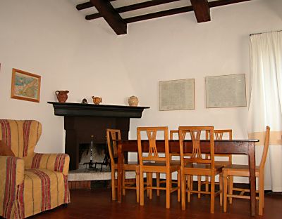 Vignagrande vacation rental in Tuscany - Saturnia - The fireplace in the livingroom